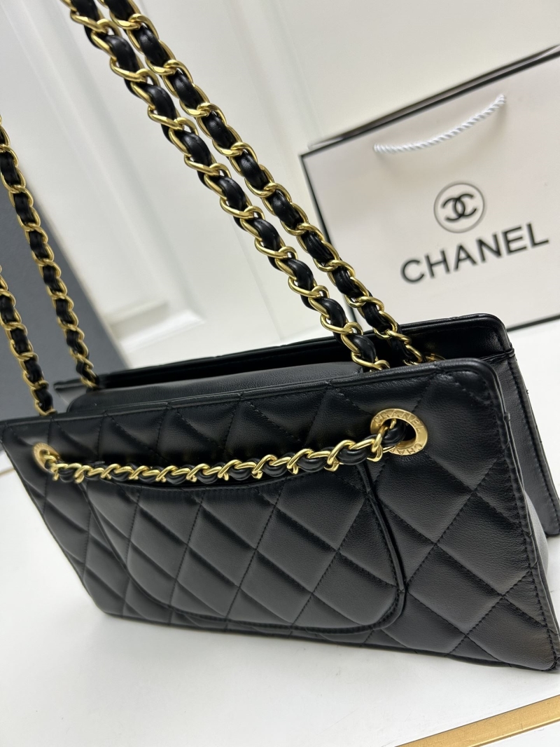 Ch**el wallet purse